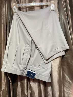 J. Crew Men’s Light Taupe Flat-Front Dress Pants #1845